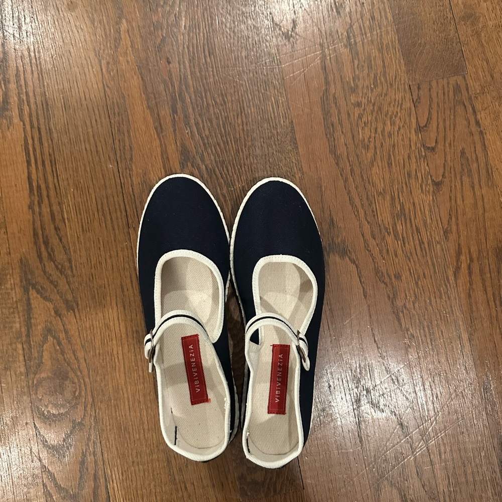 BiBi Navy and Cream Mary Jane Flats